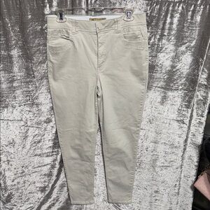 Democracy High Rise Cream Jeans